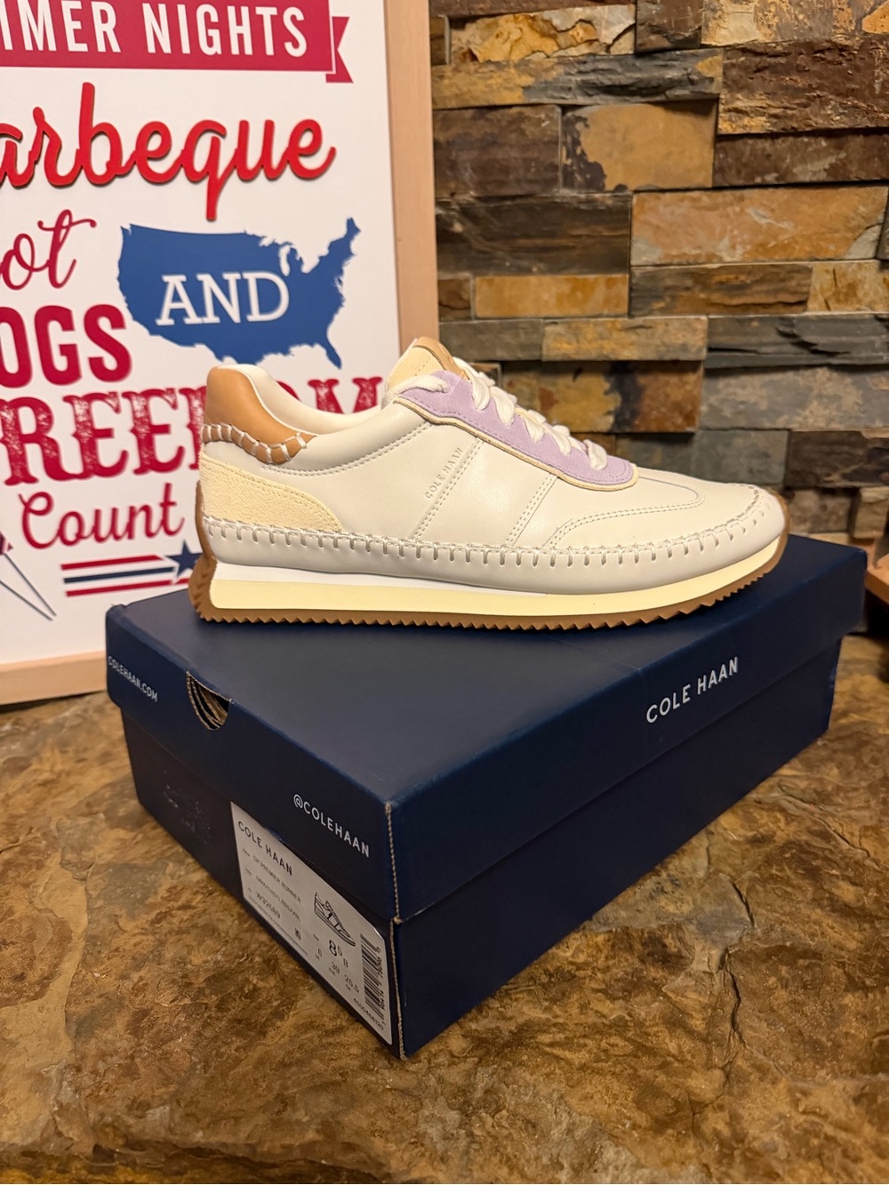 Cole Haan Womans Cream & Lavender Leather Casual Sneaker size 8.5